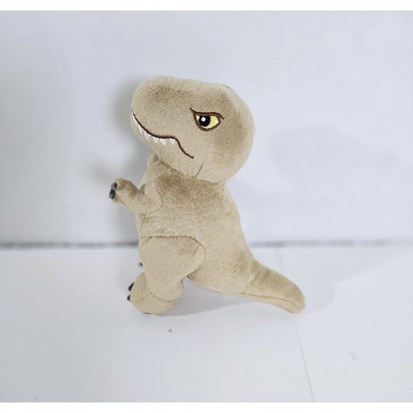 Jurassic World Dominion Plush Toy Universal Studios T-Rex - Picture 4 of 6